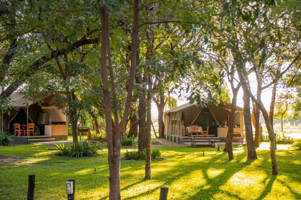 Готель Zambezi Mubala Camp Катіма-Муліло Екстер'єр фото